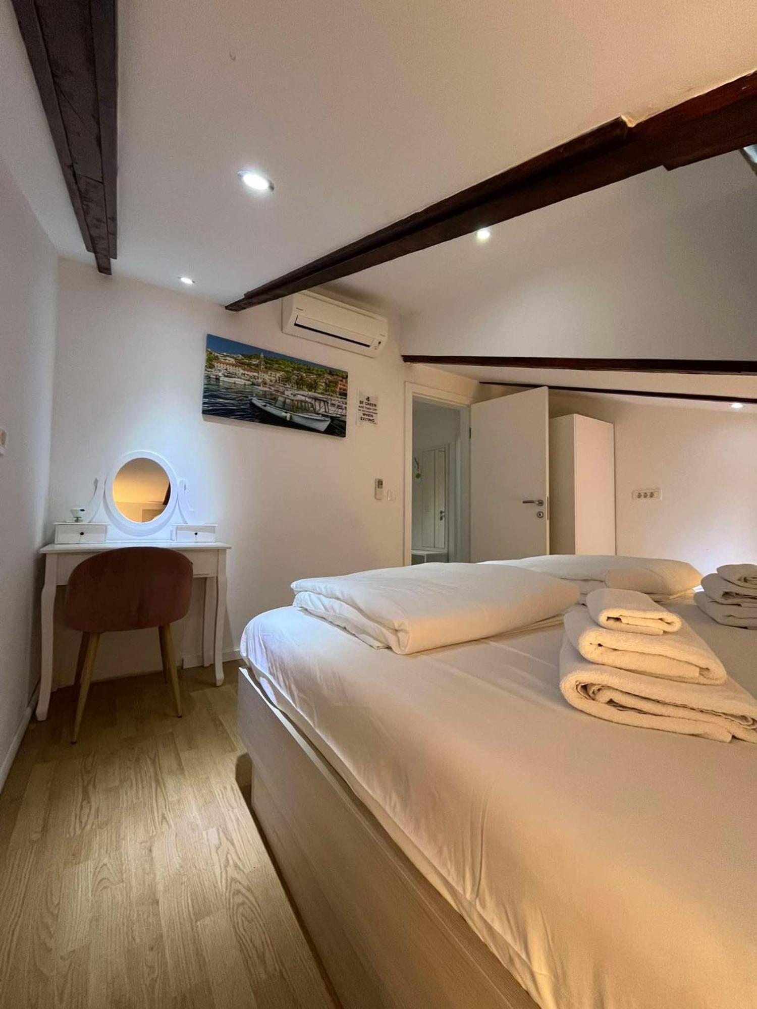 Dela Bed & Breakfast Hvar Town Exterior foto
