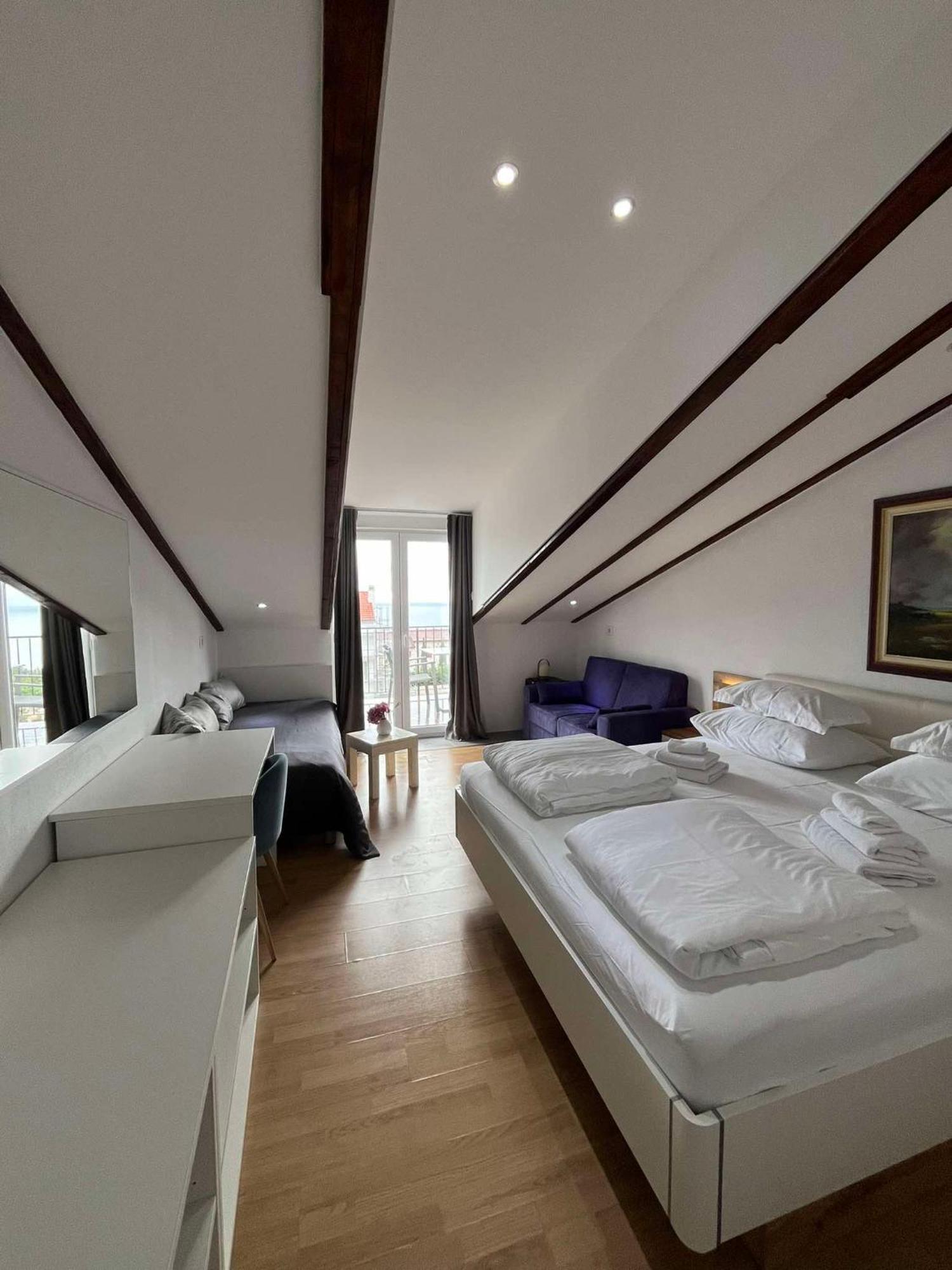 Dela Bed & Breakfast Hvar Town Exterior foto